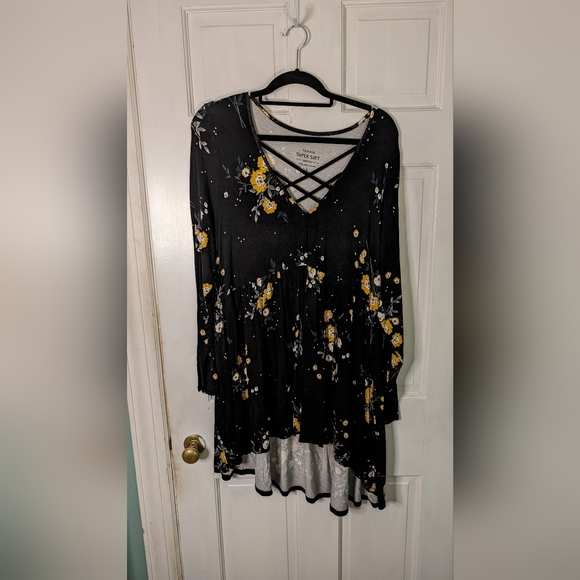 torrid Tops - Super Soft Strappy V-Neck Long Sleeve Babydoll Top Size 3
